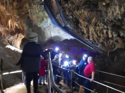 Besuch Kinderfeuerwehr in der Teufelshöhle